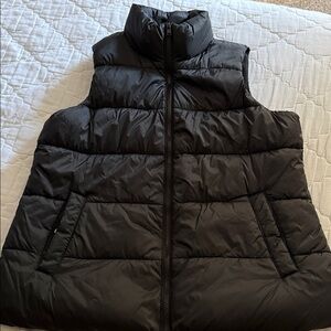 Old Navy Charcoal Puffer Vest